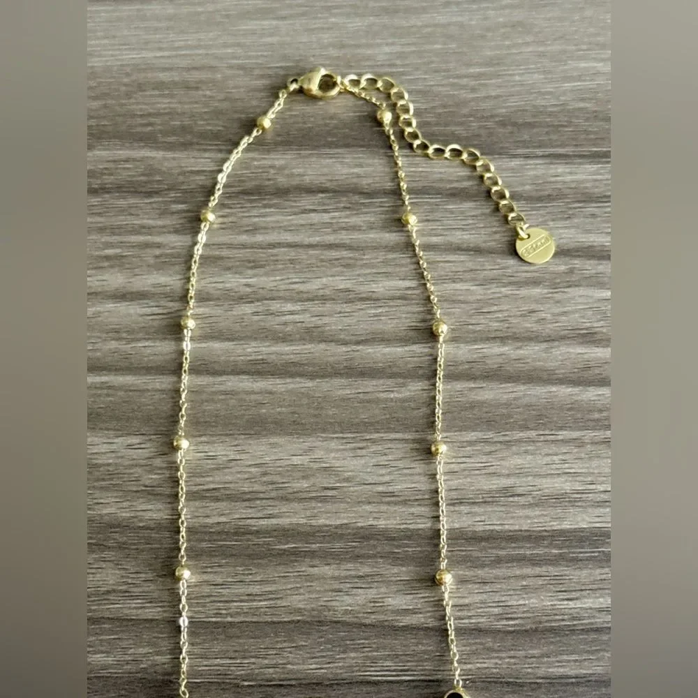 Tree Pendant Necklace Q641